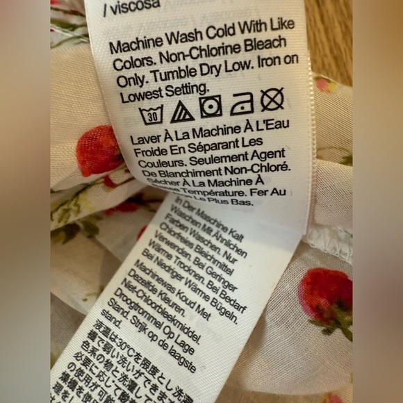 NEW J. Crew Cotton Blend Puff-sleeve Smocked Blouse Top Strawberry Floral Large - Picture 10 of 11